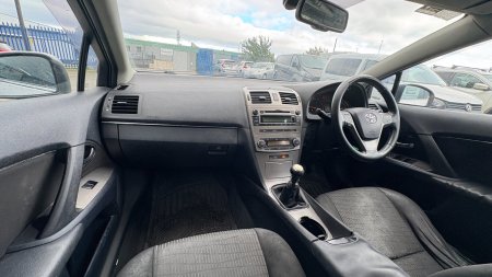 2010 Toyota Avensis - photo 13