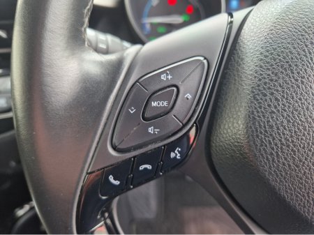 2017 Toyota C-HR - photo 30