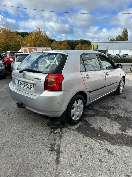 2004 Toyota Corolla - photo 9
