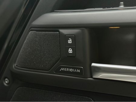 2025 Land Rover Defender - photo 20