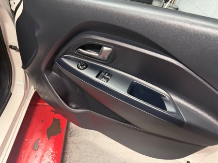 2016 Kia Rio - photo 14