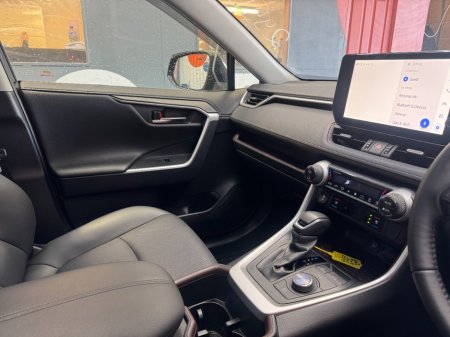 2025 Toyota RAV4 - photo 18
