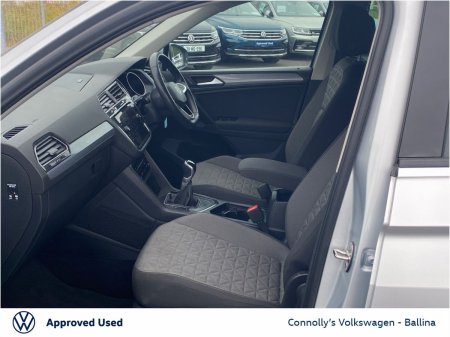 2023 Volkswagen Tiguan - photo 4
