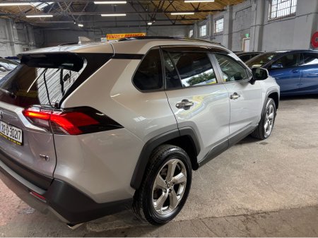 2021 Toyota RAV4 - photo 10
