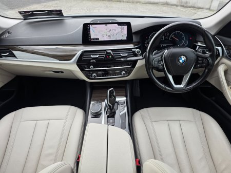 2019 BMW 5-Series - photo 12