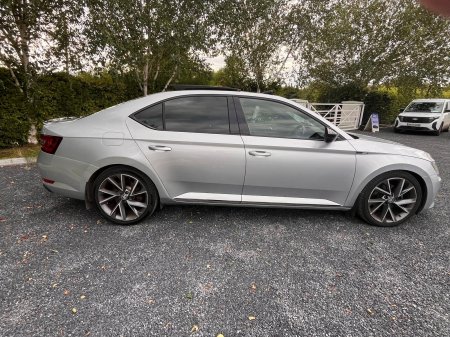 2019 Skoda Superb - photo 12