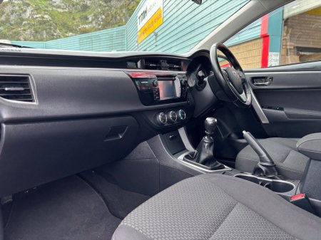 2016 Toyota Corolla - photo 14