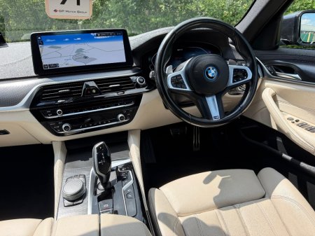 2022 BMW 5-Series - photo 20