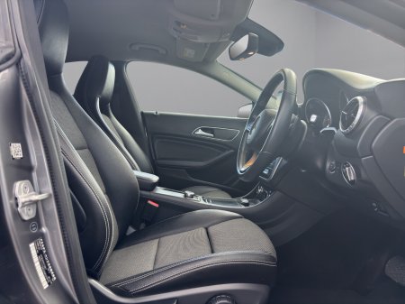 2017 Mercedes-Benz CLA - photo 10