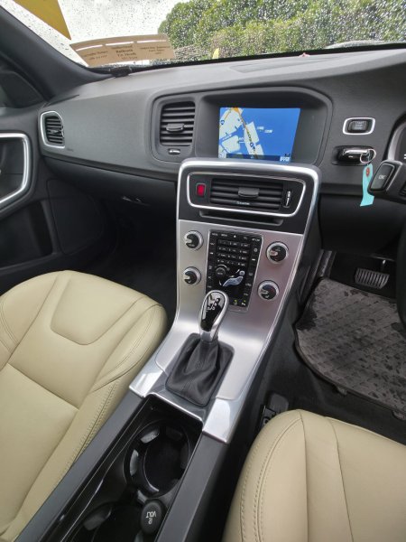 2017 Volvo V60 - photo 16