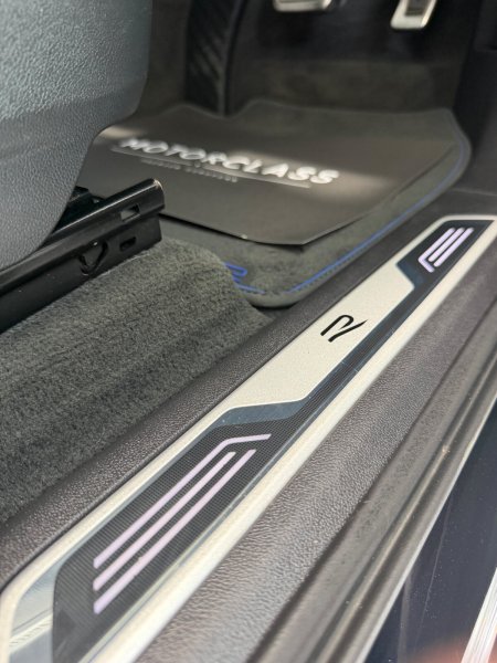 2023 Volkswagen Touareg - photo 13