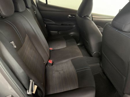 2020 Nissan Leaf - photo 16