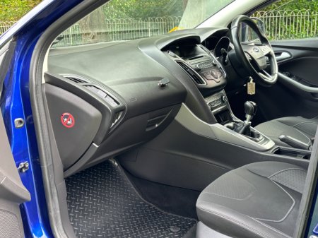 2017 Ford Focus - photo 8