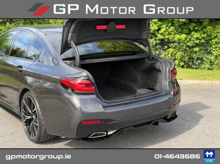 2021 BMW 5-Series - photo 24