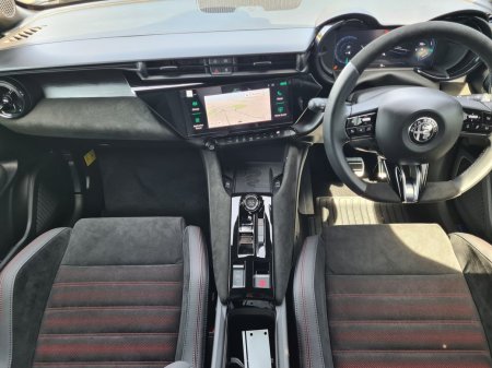 2026 Alfa Romeo Junior - photo 17