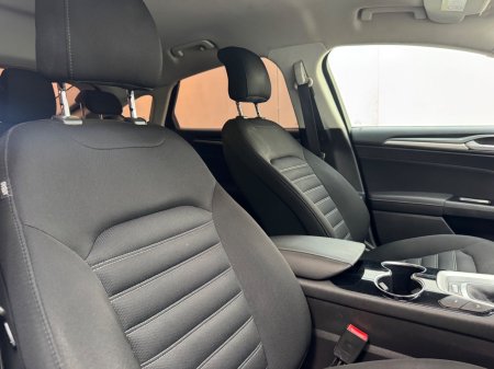 2016 Ford Mondeo - photo 8