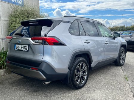 2024 Toyota RAV4 - photo 4