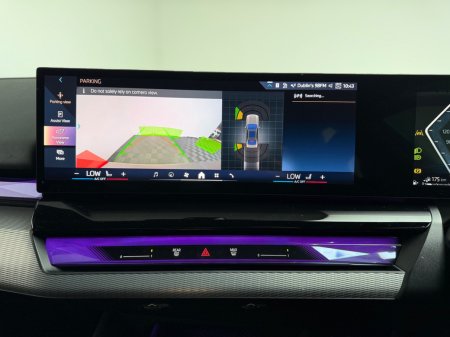 2025 BMW 5-Series - photo 19