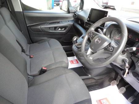 2021 Opel Combo - photo 9