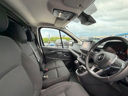2023 Renault Trafic - photo 15