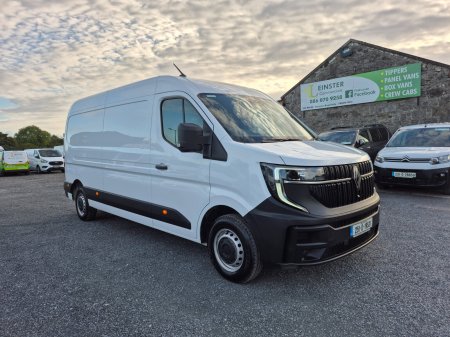 2025 Renault Master