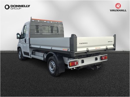 2026 Vauxhall Movano - photo 2