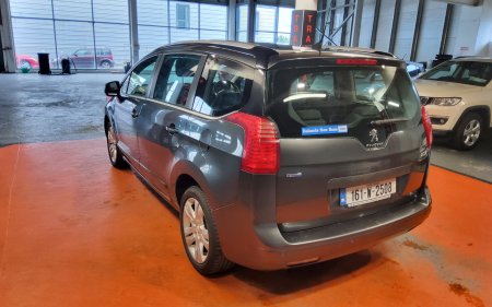 2016 Peugeot 5008 - photo 5