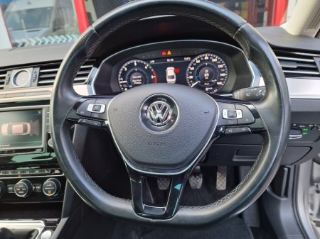 2017 Volkswagen Passat - photo 17