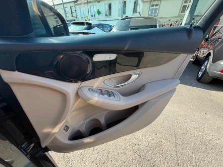 2020 Mercedes-Benz GLC - photo 22