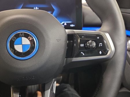 2025 BMW i5 - photo 18