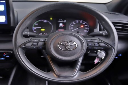 2022 Toyota Yaris - photo 17