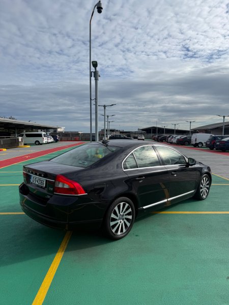 2012 Volvo 80 Series - photo 7