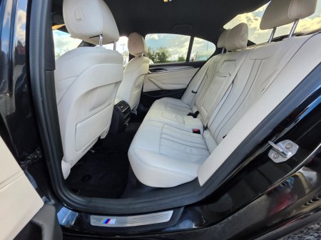 2018 BMW 5-Series - photo 30