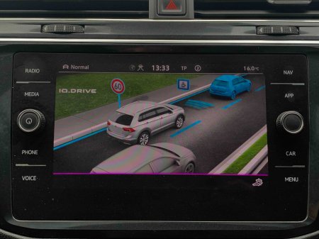 2022 Volkswagen Tiguan - photo 26