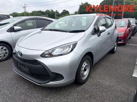 2023 Toyota Aqua 1.5 HYBRID AUTOMATIC - NEW MODEL - PUSH BUTTON START-STOP - TOYOTA SAFETY SENSE - CRUISE CONTROL