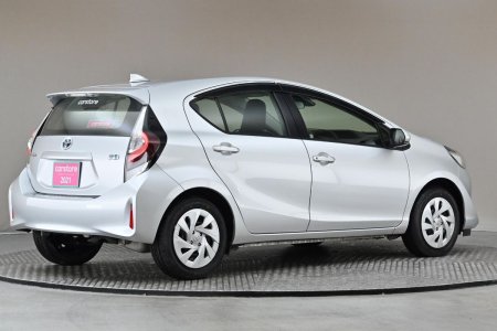 2021 Toyota Aqua - photo 10