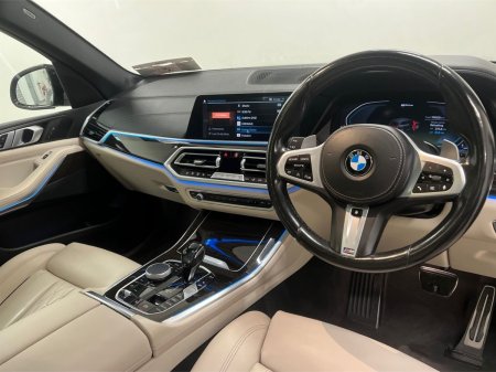 2021 BMW X5 - photo 6