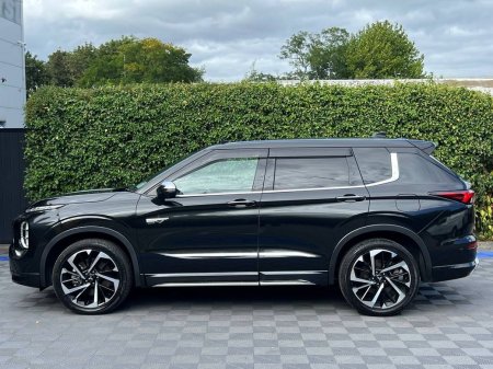 2022 Mitsubishi Outlander - photo 4