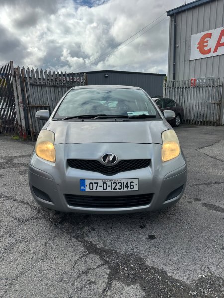 2007 Toyota Vitz - photo 28