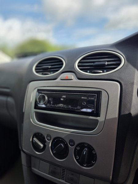 2010 Ford Focus - photo 15