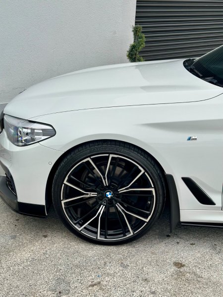 2017 BMW 5-Series - photo 19