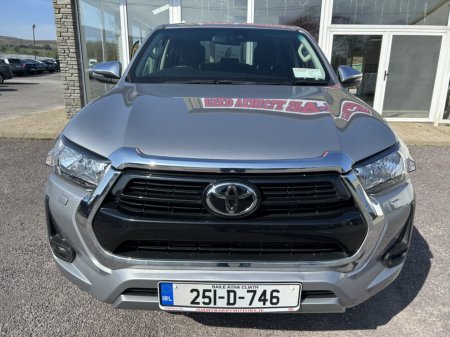 2025 Toyota Hilux - photo 2