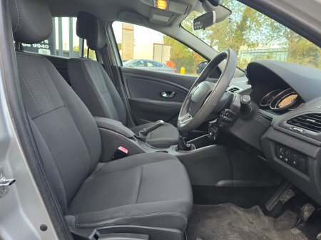2011 Renault Fluence - photo 16