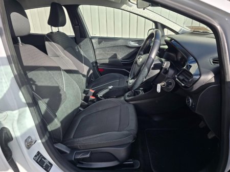 2018 Ford Fiesta - photo 12