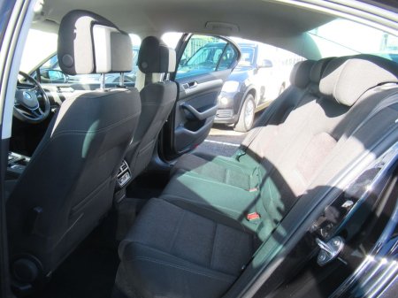 2019 Volkswagen Passat - photo 10