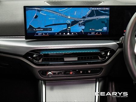 2025 BMW 3-Series - photo 18