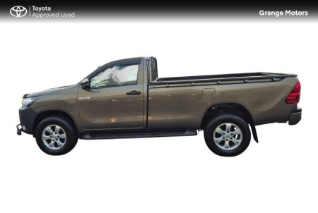 2023 Toyota Hilux - photo 11