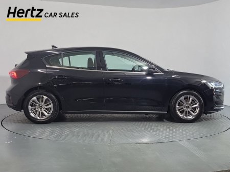 2023 Ford Focus - photo 2