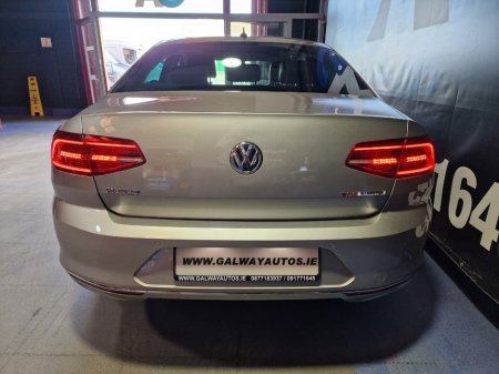 2017 Volkswagen Passat - photo 8