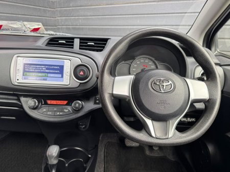 2013 Toyota Yaris - photo 12